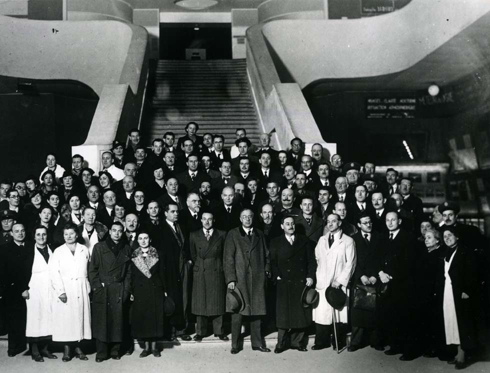 1937 - Personnel du Palais de la découverte(ouverture du diaporama)