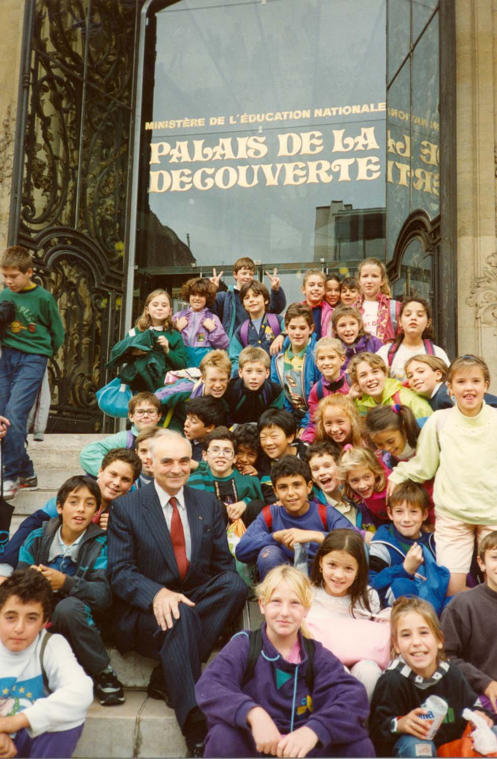 1990 - Visite du ministre de la Recherche et de la Technologie(ouverture du diaporama)