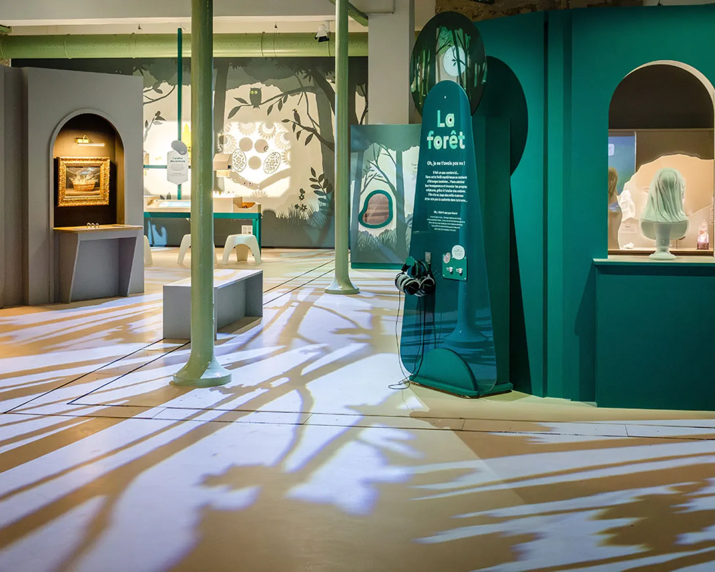 Espace « La forêt » de l'exposition Transparence au Palais des enfants.