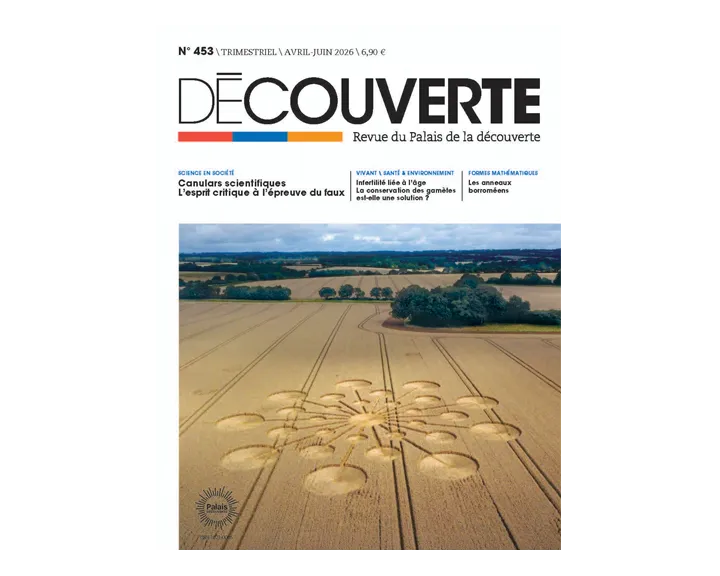 Couverture de la revue Découverte n°453 - Sur l'image de couv, des crop circles géométriques dans un champ